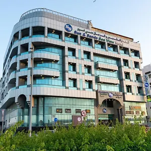 Sun & Sands Sea View فندق دبي